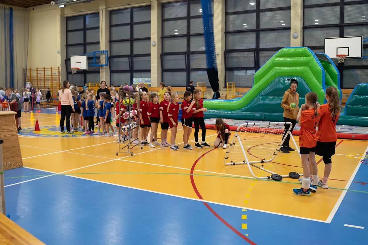 Girls Liga - zdjęcie 14 (14 of 17)